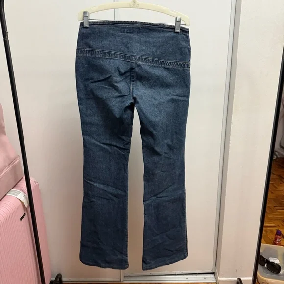 Women's Mid Rise Blue Jeans - Picture 3 of 3